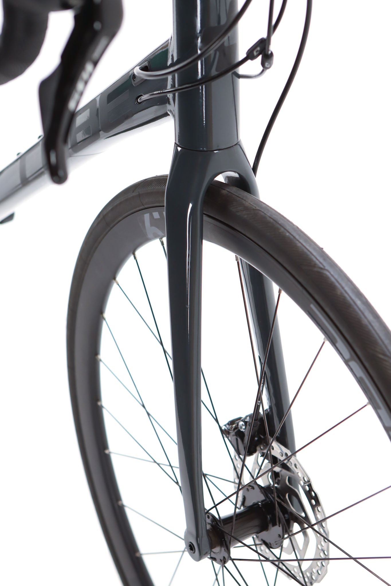 Cube Attain SL Shimano 105 Disc Road Bike 2022, Size Medium