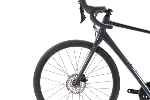 Cube Attain SL Shimano 105 Disc Road Bike 2022, Size Medium