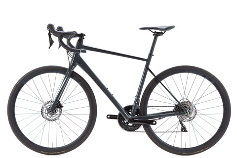 Cube Attain SL Shimano 105 Disc Road Bike 2022, Size Medium