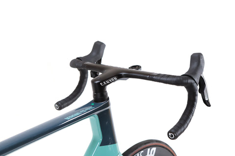 Canyon Aeroad CF SLX 7 Sram Rival AXS Disc Road Bike 2023, Size XL