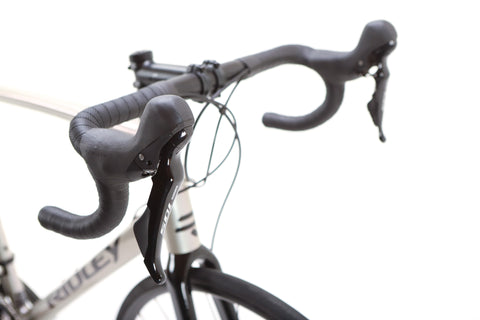 Ridley Fenix SLA Shimano 105 Disc Road Bike 2023, Size Large