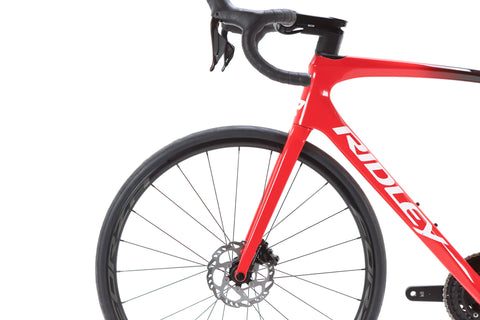 Ridley Fenix SLiC Shimano 105 Di2 Disc Road Bike 2024, Size Medium