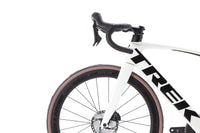 Trek Madone SL Gen 6 Shimano Ultegra Disc Road Bike 2022, Size 54cm