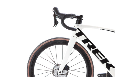 Trek Madone SL Gen 6 Shimano Ultegra Disc Road Bike 2022, Size Medium