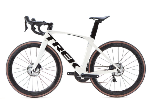 Trek Madone SL Gen 6 Shimano Ultegra Disc Road Bike 2022, Size Medium