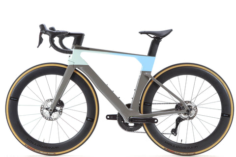 Cannondale Systemsix Hi-Mod Shimano Ultegra Di2 Disc Road Bike 2022, Size 54cm