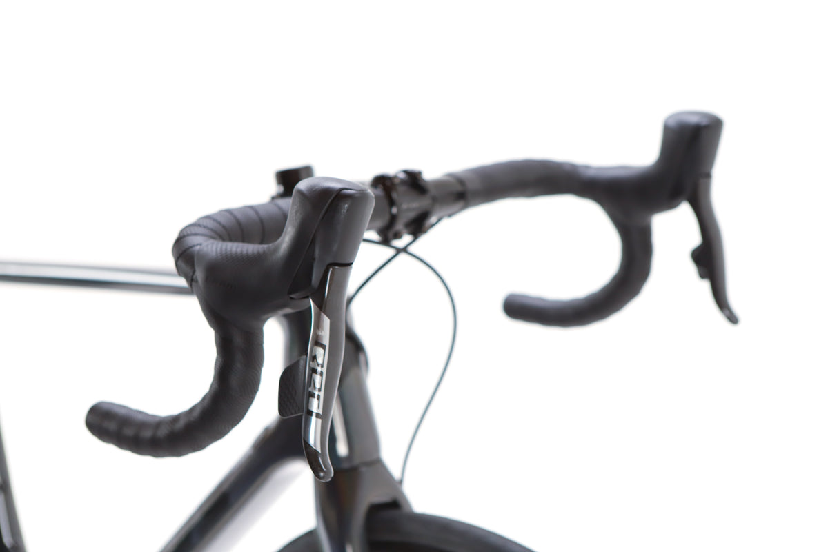 Vitus Vitesse Evo Sram Red eTap AXS Disc Road Bike 2020, Size Medium