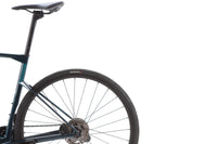 BMC Roadmachine Seven Shimano 105 Di2 Disc Road Bike 2022, Size 56cm