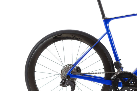 Giant Defy Advanced 0 Shimano 105 Di2 Disc Road Bike 2024, Size M/L