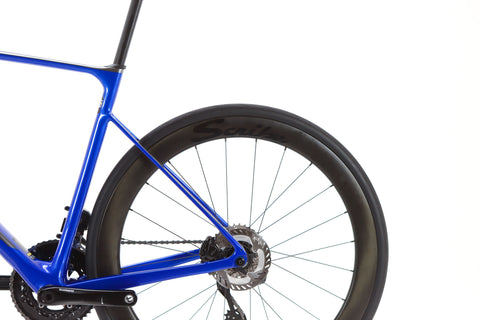 Giant Defy Advanced 0 Shimano 105 Di2 Disc Road Bike 2024, Size M/L