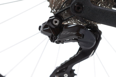 Scott Addict 40 Shimano 105 Di2 Disc Road Bike 2025, Size Large