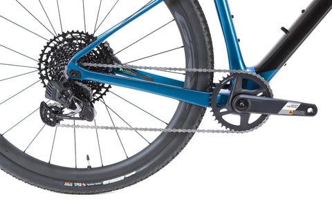 Giant Revolt X Advanced Pro 2 Sram Apex AXS Disc Gravel Bike 2024, Size Medium