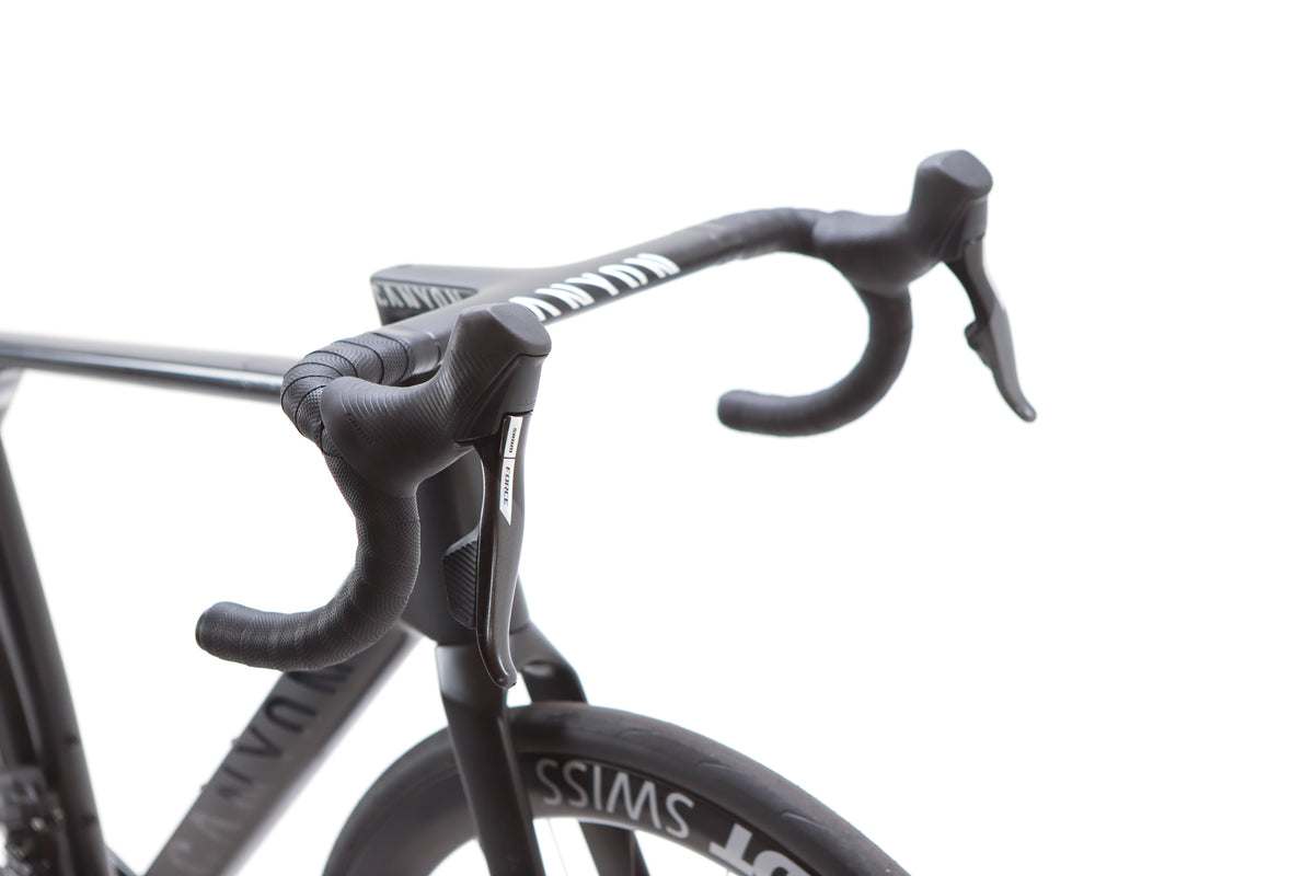 Canyon Endurace CF SLX 8 Sram Force eTap AXS Disc Road Bike 2023, Size Medium