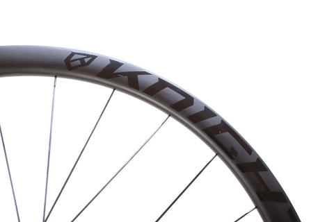 Knight 35 TLA Carbon Disc Wheelset, Shimano Freehub