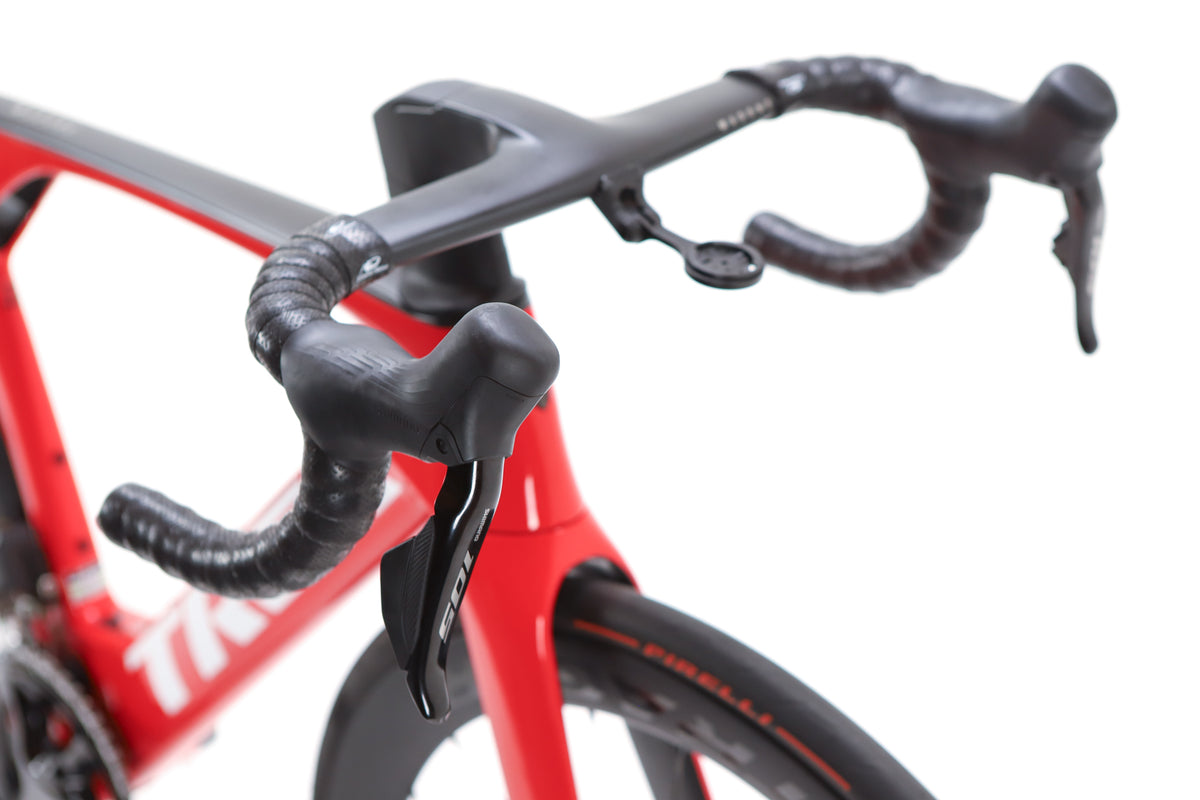 Trek Madone SLR 6 Gen 7 Shimano 105 Di2 Disc Road Bike 2024, Size 54cm