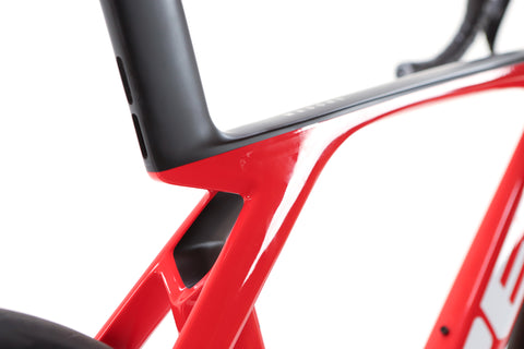 Trek Madone SLR 6 Gen 7 Shimano 105 Di2 Disc Road Bike 2024, Size 54cm