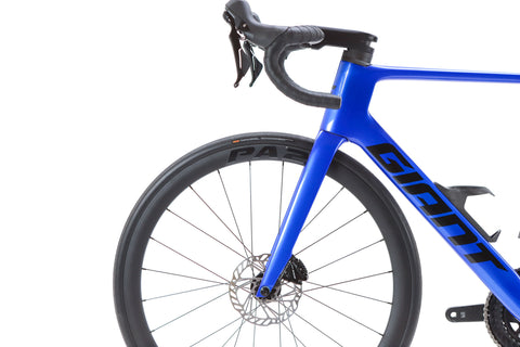 Giant Propel Advanced 2 Shimano 105 Disc Road Bike 2023, Size M/L