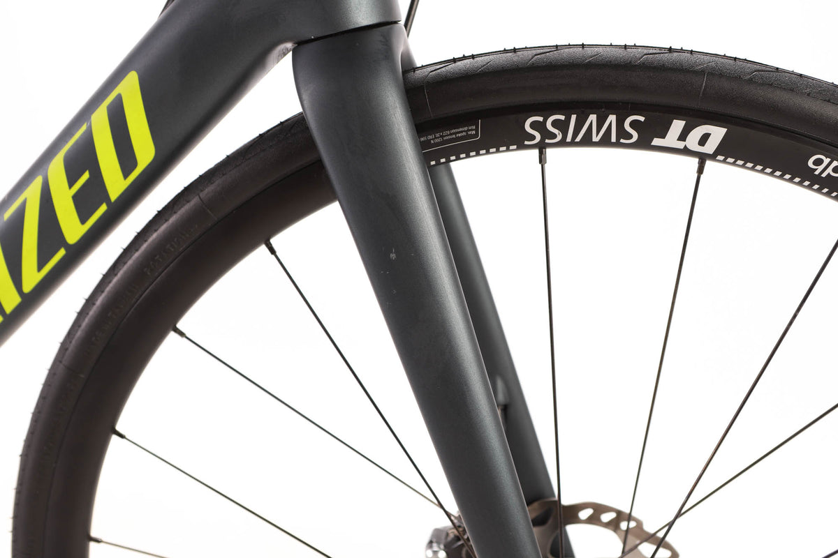 Specialized Tarmac SL6 Shimano 105 Disc Road Bike 2020, Size 56cm