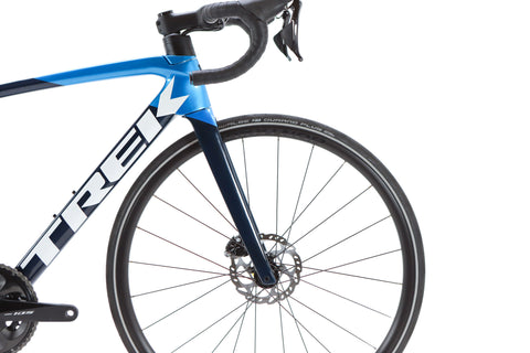 Trek Emonda SL 5 Shimano 105 Disc Road Bike 2022, Size 52cm