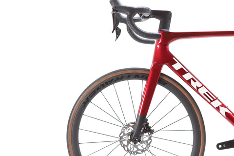 Trek Madone SL 6 Gen 8 Shimano 105 Di2 Disc Road Bike 2025, Size Large