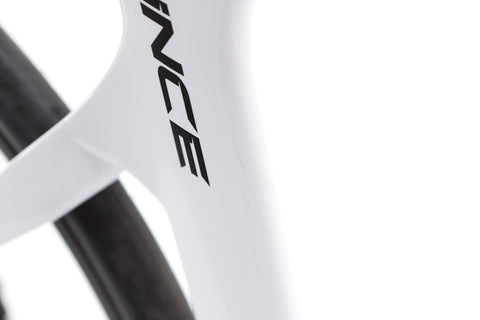 Pinarello Prince Shimano 105 Di2 Disc Road Bike 2023, Size 51.5cm