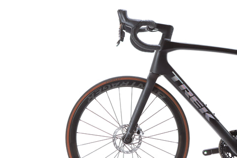 Trek Domane SLR 9 Gen 4 Sram Red eTap AXS Disc Road Bike 2023, Size 58cm