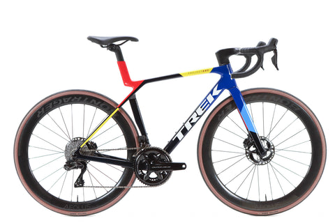 Trek Madone SLR 9 Gen 8 Shimano Dura-Ace Disc Road Bike 2025, Size Medium