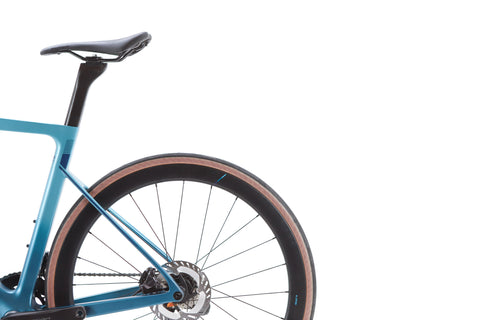 Boardman SLR 9.6 Shimano Ultegra Di2 Disc Road Bike 2023, Size Medium