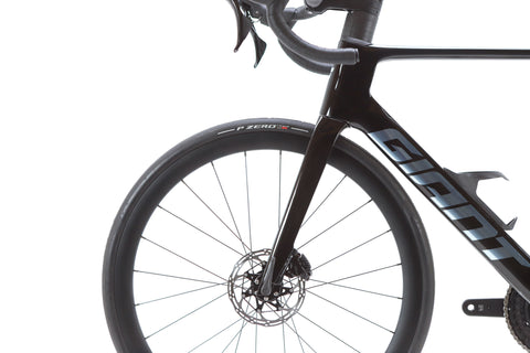 Giant Propel Advanced 2 Shimano 105 Disc Road Bike 2025, Size M/L