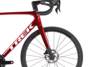 Trek Madone SL 6 Gen 8 Shimano 105 Di2 Disc Road Bike 2025, Size Large