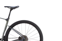 Giant Revolt Advanced 3 Shimano GRX Gravel Bike 2025, Size M/L
