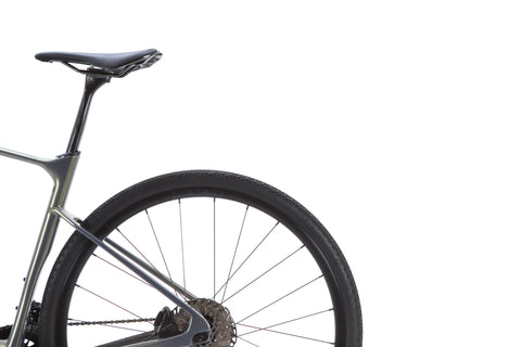 Giant Revolt Advanced 3 Shimano GRX Gravel Bike 2025, Size M/L