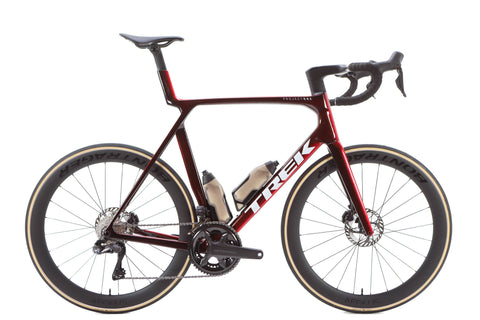 Trek Madone SLR 7 Gen 8 Shimano Ultegra Di2 Disc Road Bike 2025, Size XL