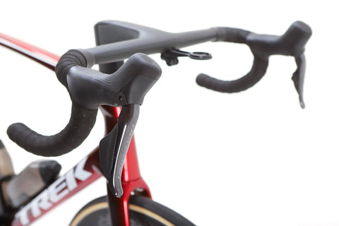 Trek Madone SLR 7 Gen 8 Shimano Ultegra Di2 Disc Road Bike 2025, Size XL
