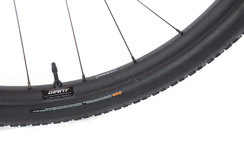 Giant Revolt X 1 Sram Rival Gravel Bike 2023, Size Medium