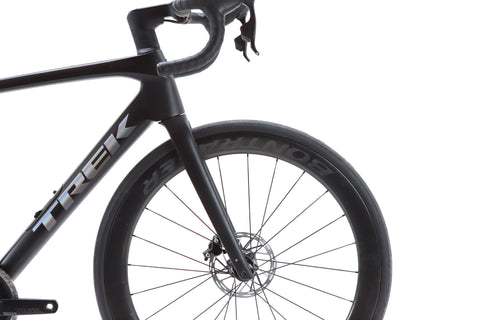 Trek Domane SLR 7 Gen 4 Sram Rival eTap AXS Disc Road Bike 2025, Size 52cm