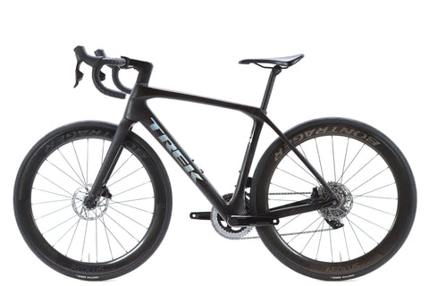 Trek Domane SLR 7 Gen 4 Sram Rival eTap AXS Disc Road Bike 2025, Size 52cm