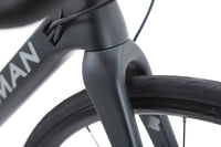 Boardman SLR 8.9 Shimano 105 Disc Road Bike 2024, Size Medium