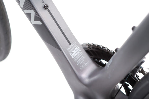 Boardman SLR 8.9 Shimano 105 Disc Road Bike 2024, Size Medium