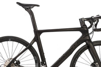 Pinarello Paris Shimano 105 Disc Road Bike 2022, Size 53cm