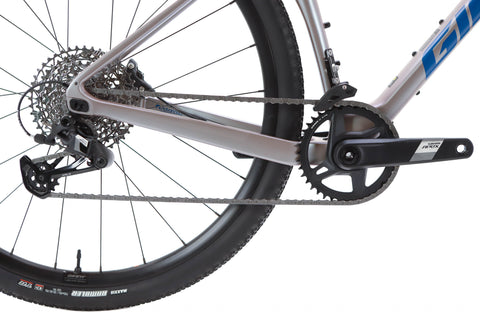Giant Revolt Advanced 1 Sram Apex Gravel Bike 2024, Size M/L