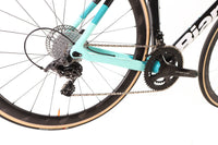 Bianchi Oltre XR4 Campagnolo Chorus Disc Road Bike 2022, Size 59cm