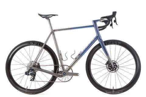 Sturdy Fiadh Sram Force eTap AXS Disc Road Bike 2023, Size 58cm