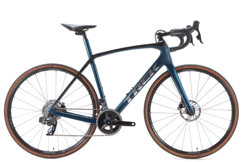 Trek Domane SL 6 Gen 3 Sram Rival eTap AXS Disc Road Bike 2022, Size 56cm