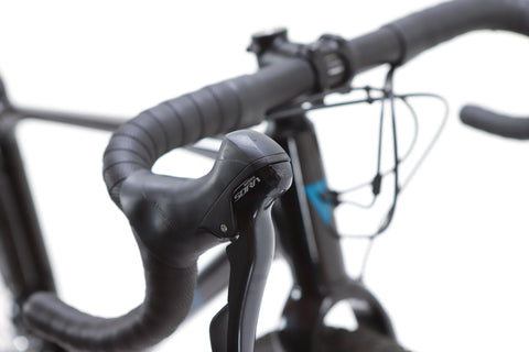 Giant Revolt 2 Shimano Sora Gravel Bike 2024, Size Small