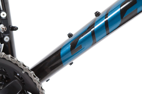 Giant Revolt 2 Shimano Sora Gravel Bike 2024, Size Small