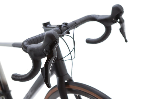 Cube Axial WS GTC Pro Shimano 105 Disc Road Bike 2023, Size small