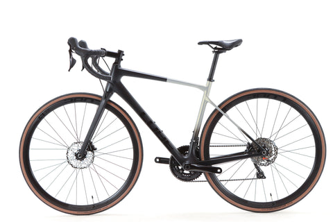 Cube Axial WS GTC Pro Shimano 105 Disc Road Bike 2023, Size small