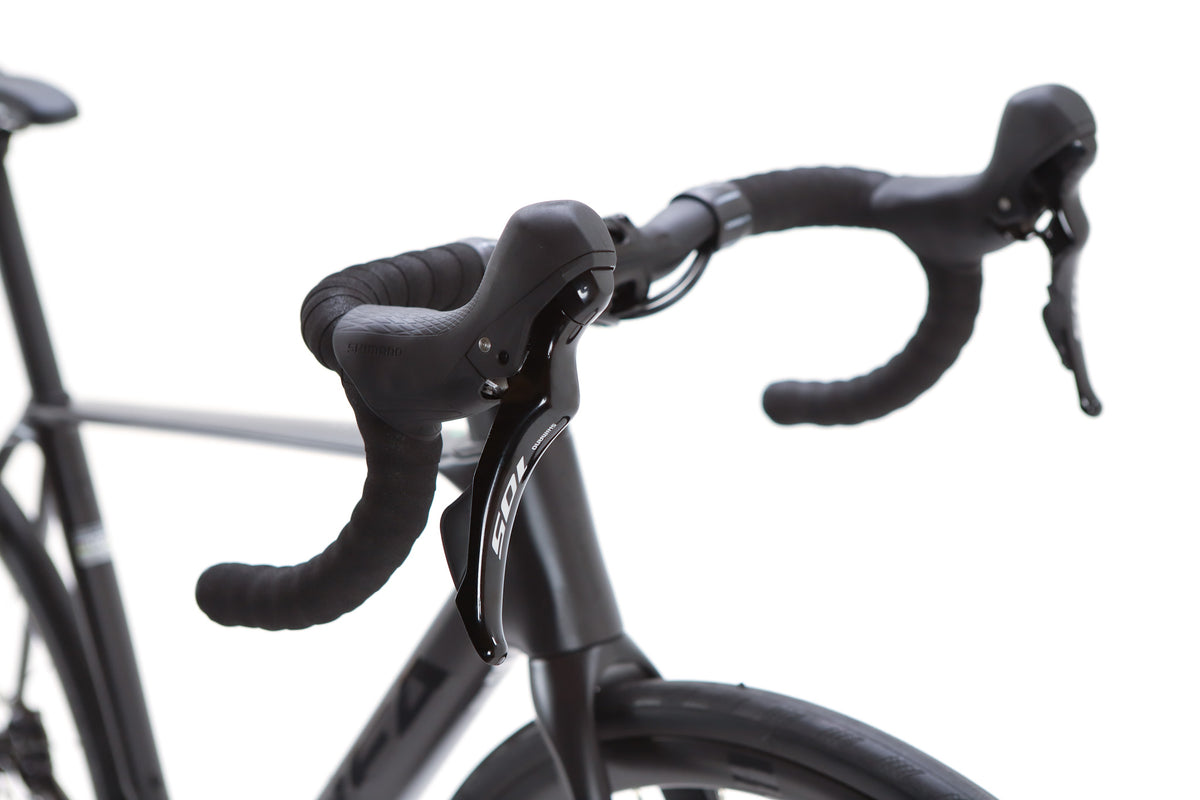 Orbea Orca M30 Shimano 105 Disc Road Bike 2024, Size 49cm
