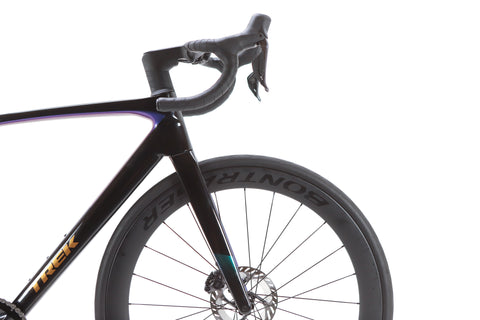 Trek Madone SL 7 Gen 8 Shimano Ultegra Di2 Disc Road Bike 2025, Size M/L